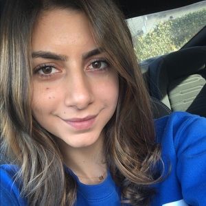 Meet your Posher, Monica